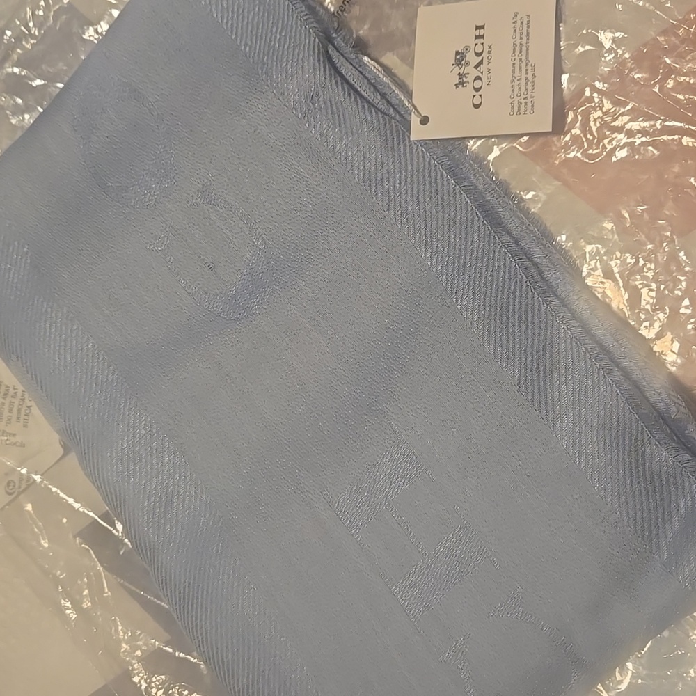 Coach Signature Border Shawl - Picture 2 of 4